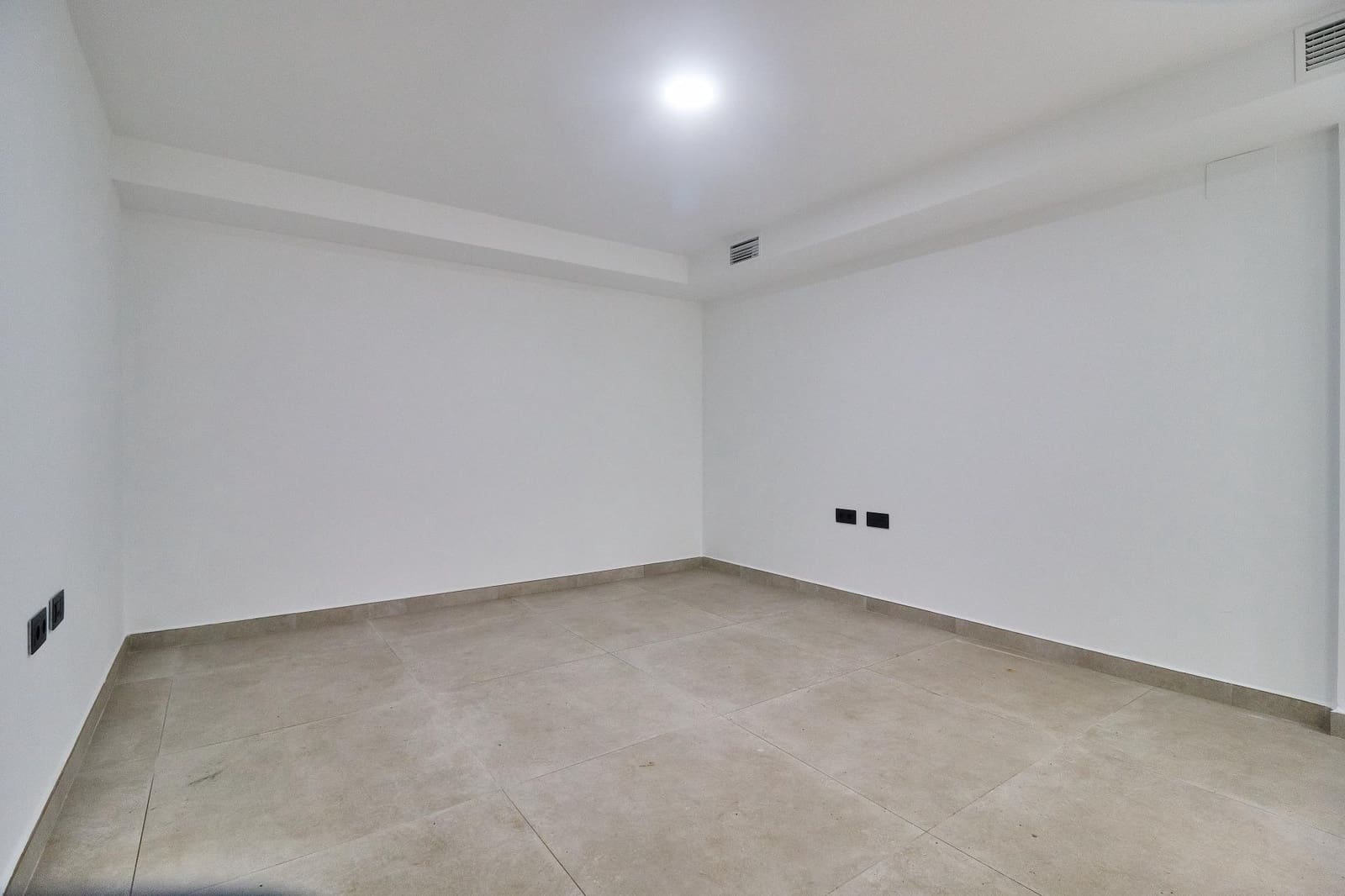 Oficina en Fuengirola en alquiler - 1.100 € (Ref: 8855066)