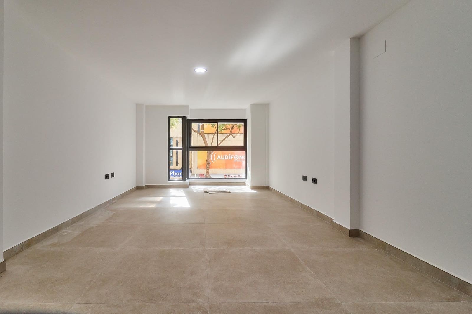 Oficina en Fuengirola en alquiler - 1.100 € (Ref: 8855066)