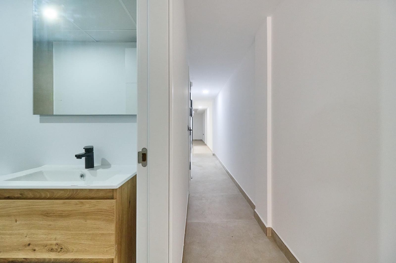 Oficina en Fuengirola en alquiler - 1.100 € (Ref: 8855066)