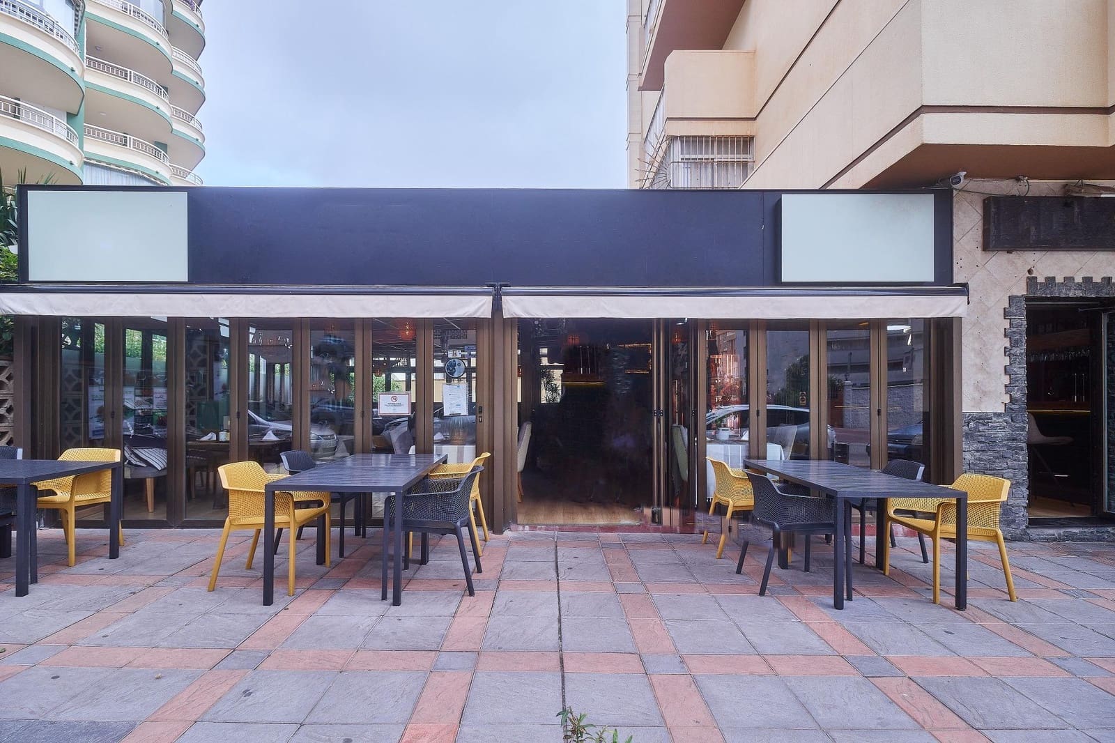 Commercieel te koop in Fuengirola - € 850.000 (Ref: 8884439)