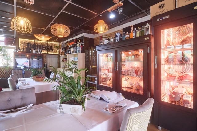 Komercyjne na sprzedaż w Fuengirola - 795 000 € (Ref: 8884439)
