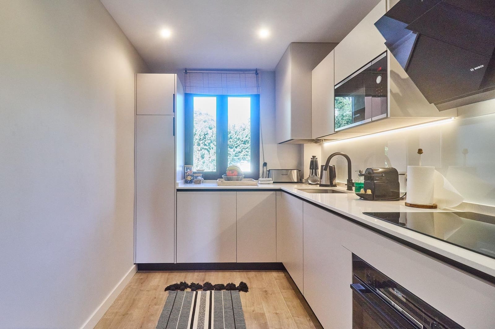 2 bedroom Apartment for sale in Benahavis with pool - € 320,000 (Ref: 8918240)