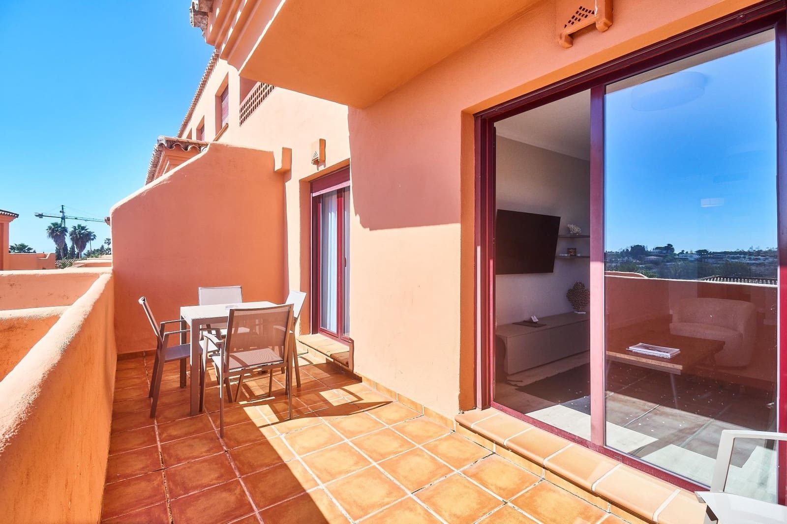 2 bedroom Apartment for sale in Benahavis with pool - € 320,000 (Ref: 8918240)