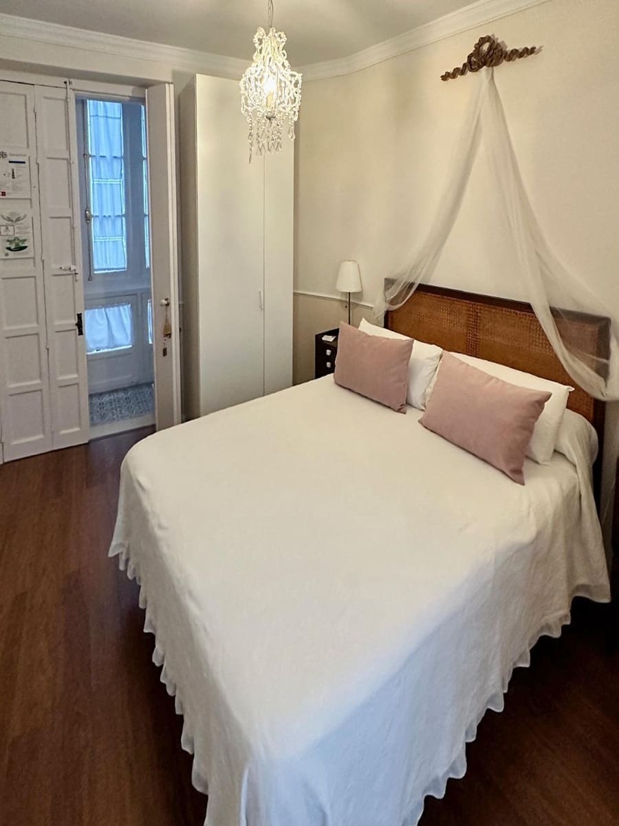 9 makuuhuone Hotelli myytävänä paikassa Cadiz kaupunki - 1 450 000 € (Ref: 8924044)