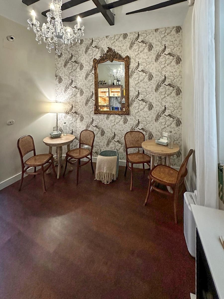 9 makuuhuone Hotelli myytävänä paikassa Cadiz kaupunki - 1 450 000 € (Ref: 8924044)