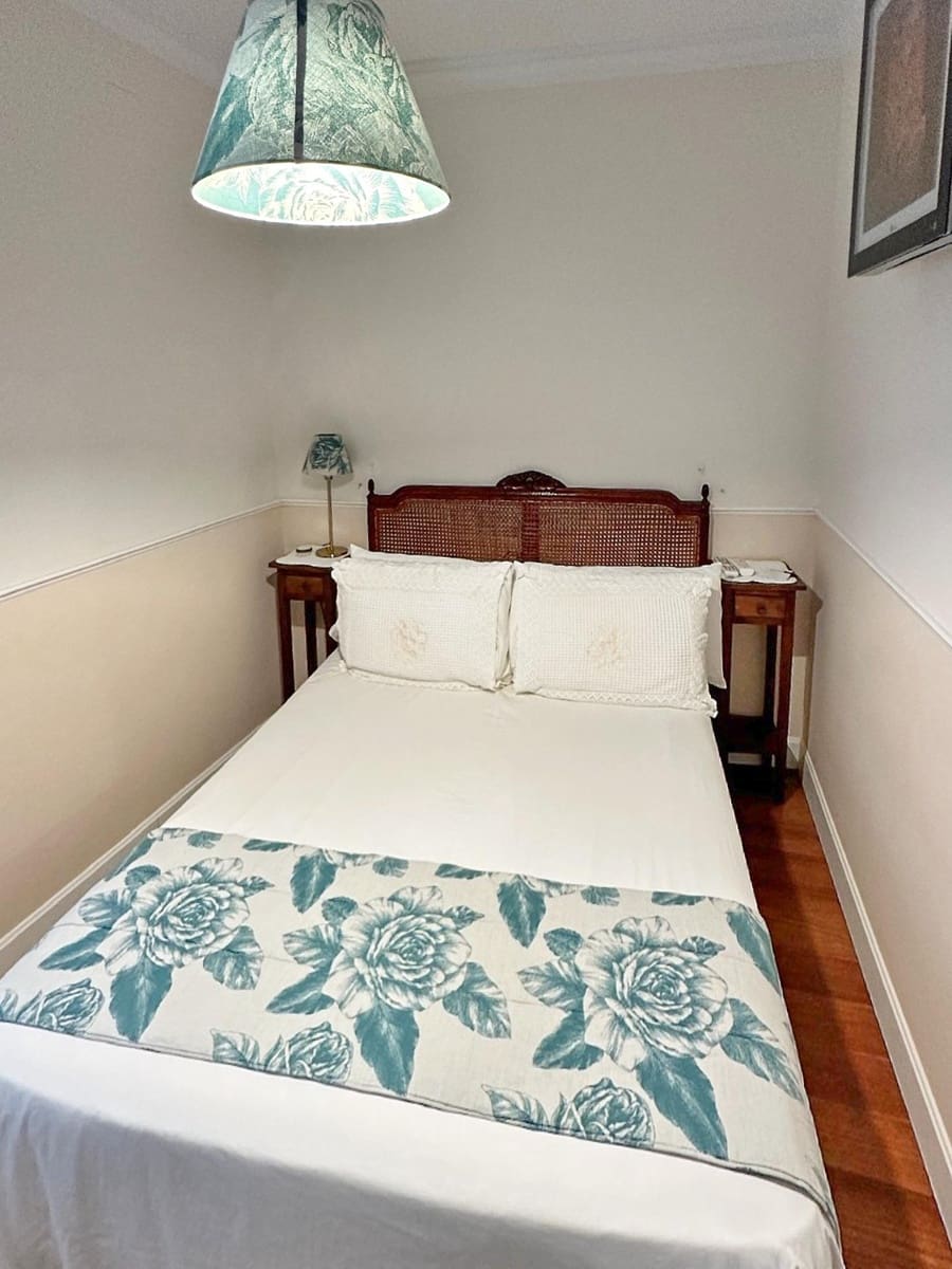 9 makuuhuone Hotelli myytävänä paikassa Cadiz kaupunki - 1 450 000 € (Ref: 8924044)