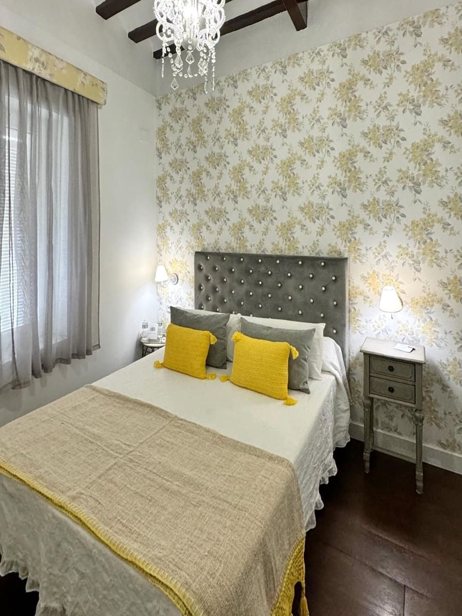 9 makuuhuone Hotelli myytävänä paikassa Cadiz kaupunki - 1 450 000 € (Ref: 8924044)