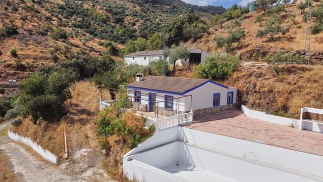 Ubebygd land til salgs i Guaro - € 695 000 (Ref: 9159575)