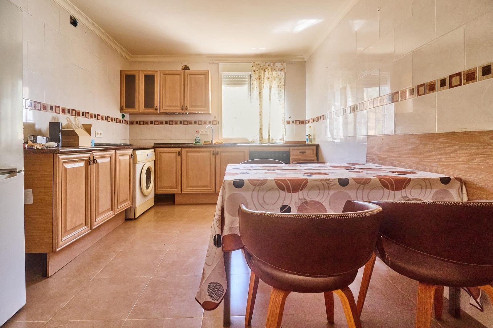 Ubebygd land til salgs i Guaro - € 695 000 (Ref: 9159575)