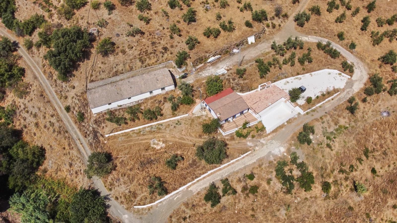 Ubebygd land til salgs i Guaro - € 695 000 (Ref: 9159575)