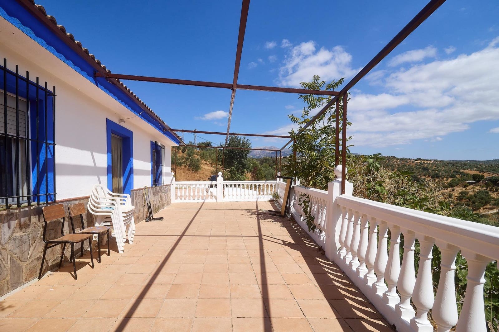 Ubebygd land til salgs i Guaro - € 695 000 (Ref: 9159575)