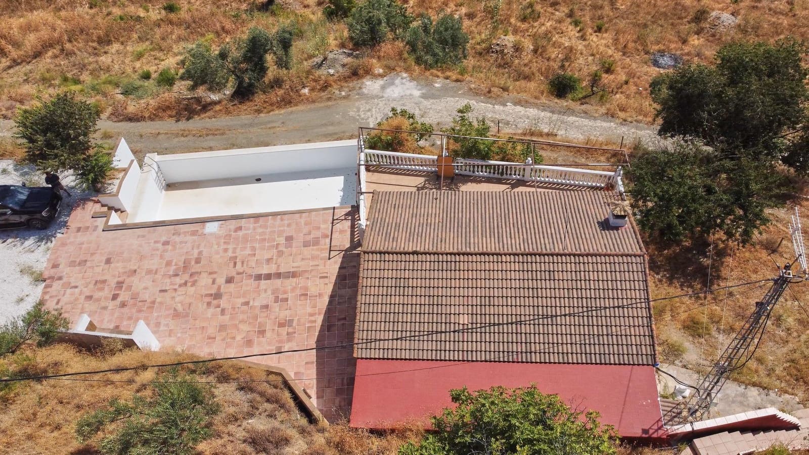 Ubebygd land til salgs i Guaro - € 695 000 (Ref: 9159575)