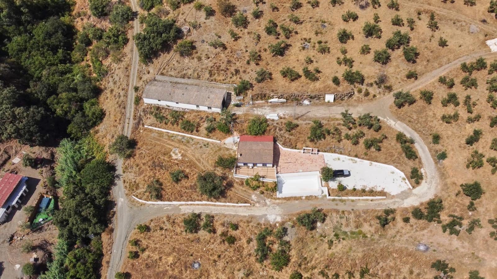 Ubebygd land til salgs i Guaro - € 695 000 (Ref: 9159575)