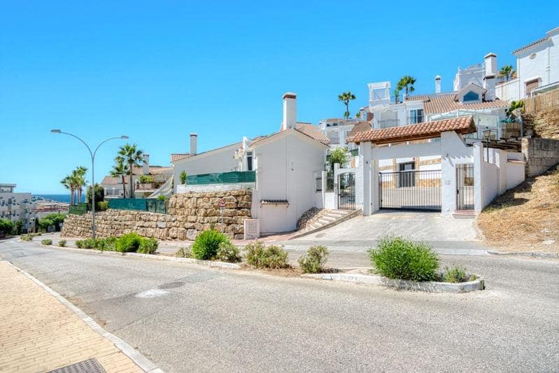 3 soveværelse Rækkehus til salg i Mijas med swimmingpool garage - € 560.000 (Ref: 9204665)