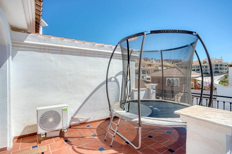 3 soveværelse Rækkehus til salg i Mijas med swimmingpool garage - € 560.000 (Ref: 9204665)