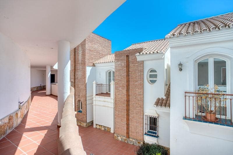 3 soveværelse Rækkehus til salg i Mijas med swimmingpool garage - € 560.000 (Ref: 9204665)