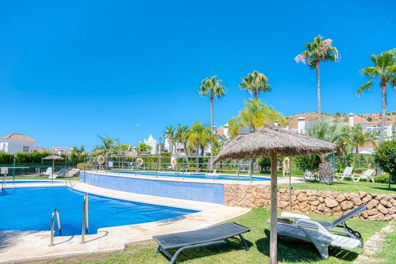 3 soveværelse Rækkehus til salg i Mijas med swimmingpool garage - € 560.000 (Ref: 9204665)
