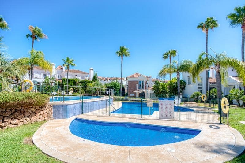3 soveværelse Rækkehus til salg i Mijas med swimmingpool garage - € 560.000 (Ref: 9204665)