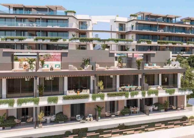 3 makuuhuone Rivitalo myytävänä paikassa Cancelada, Estepona mukana uima-altaan 
autotalli - 872 000 € (Ref: 9217539)