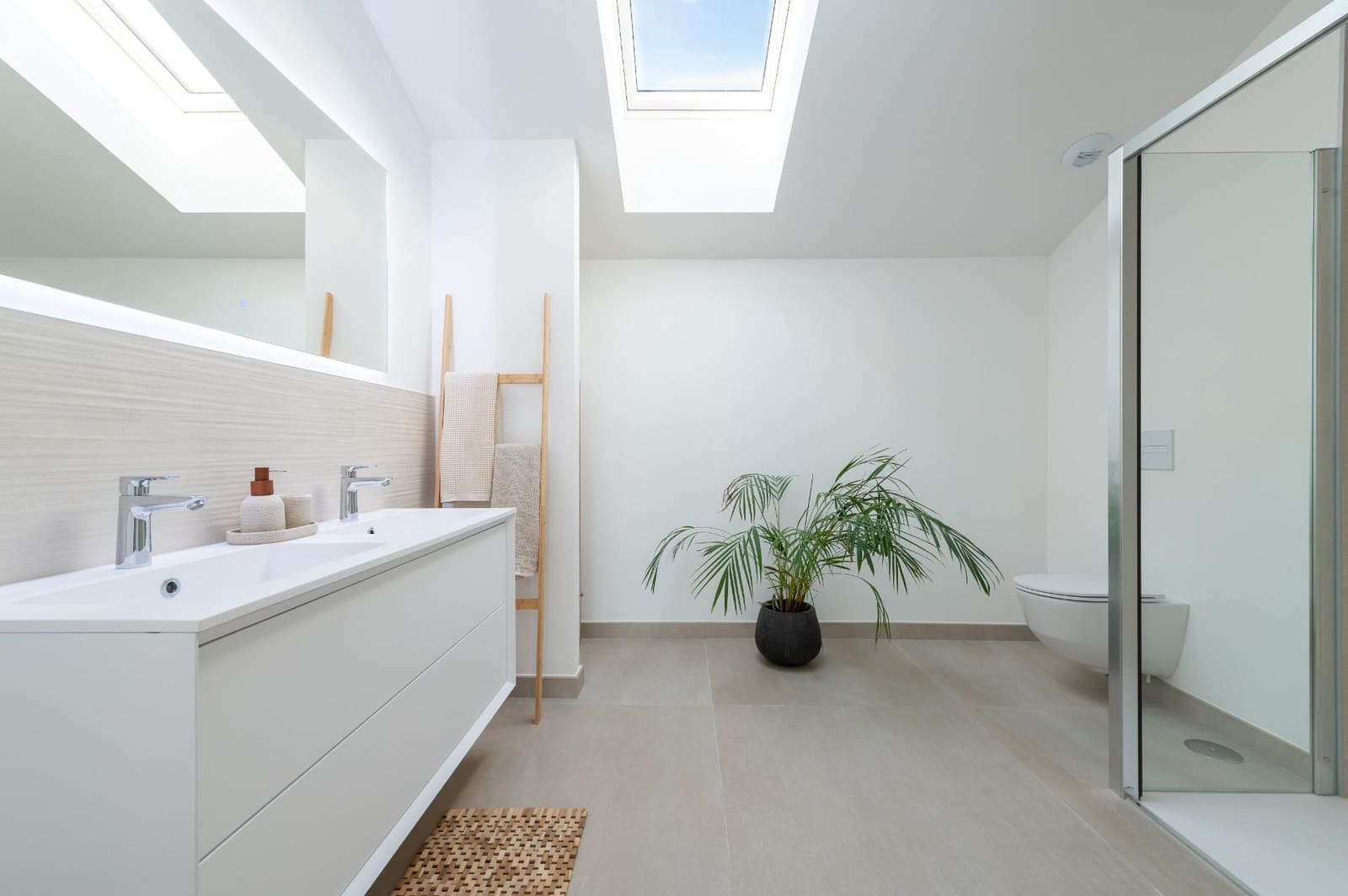 2 sovrum Takvåning till salu i Carvajal med pool garage - 849 000 € (Ref: 9247373)