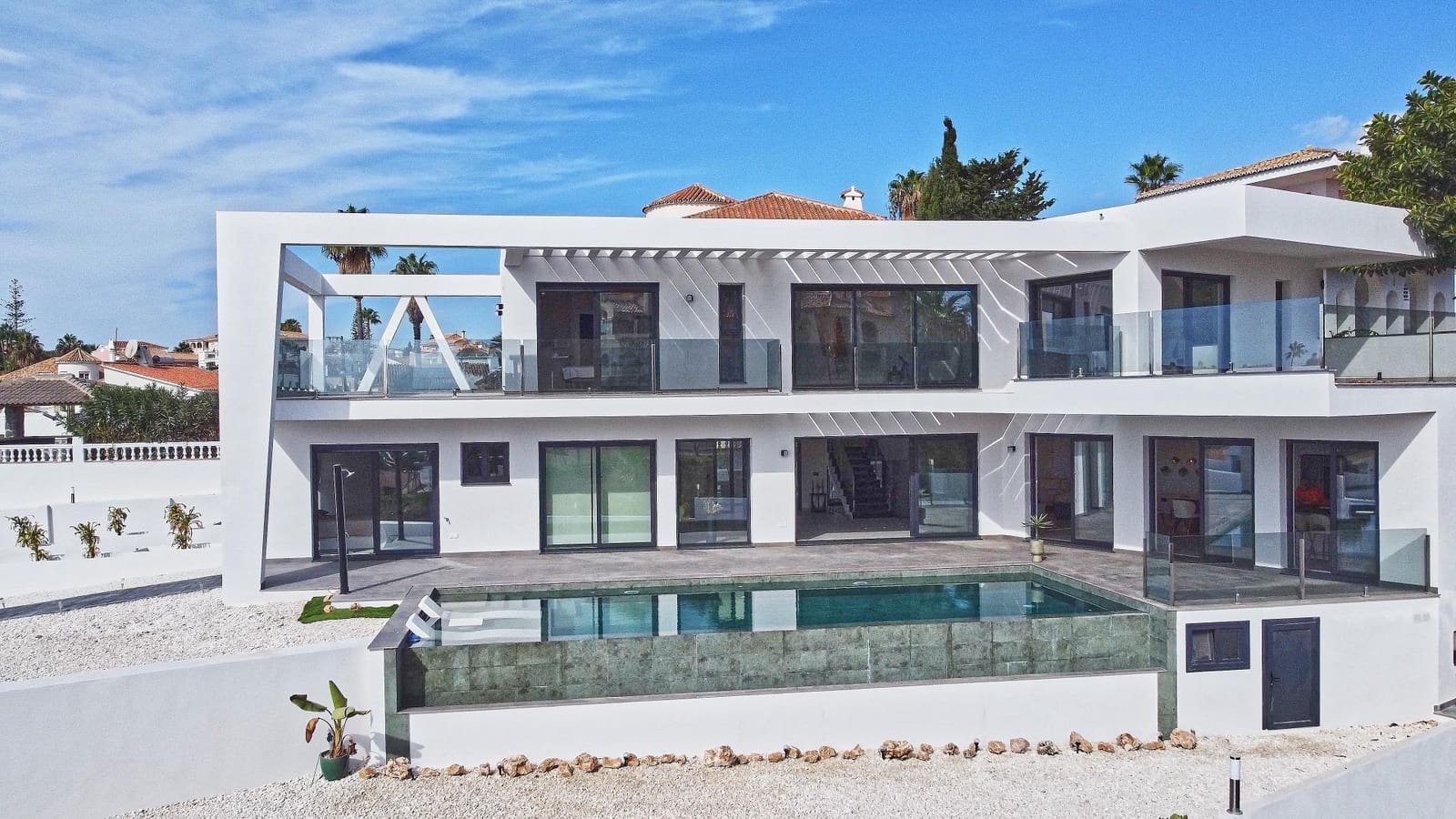 5 bedroom Villa for sale in Mijas with pool garage - € 4,114,000 (Ref: 9262684)