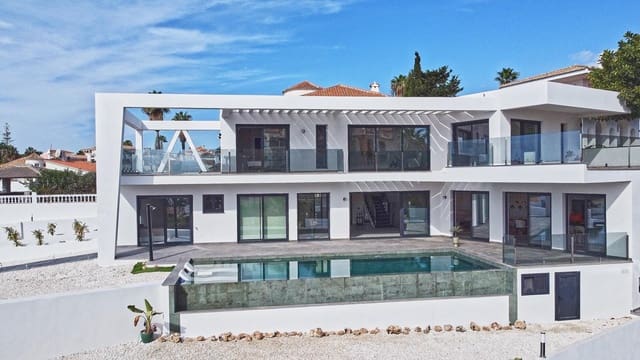 5 bedroom Villa for sale in Mijas with pool garage - € 4,114,000 (Ref: 9262684)