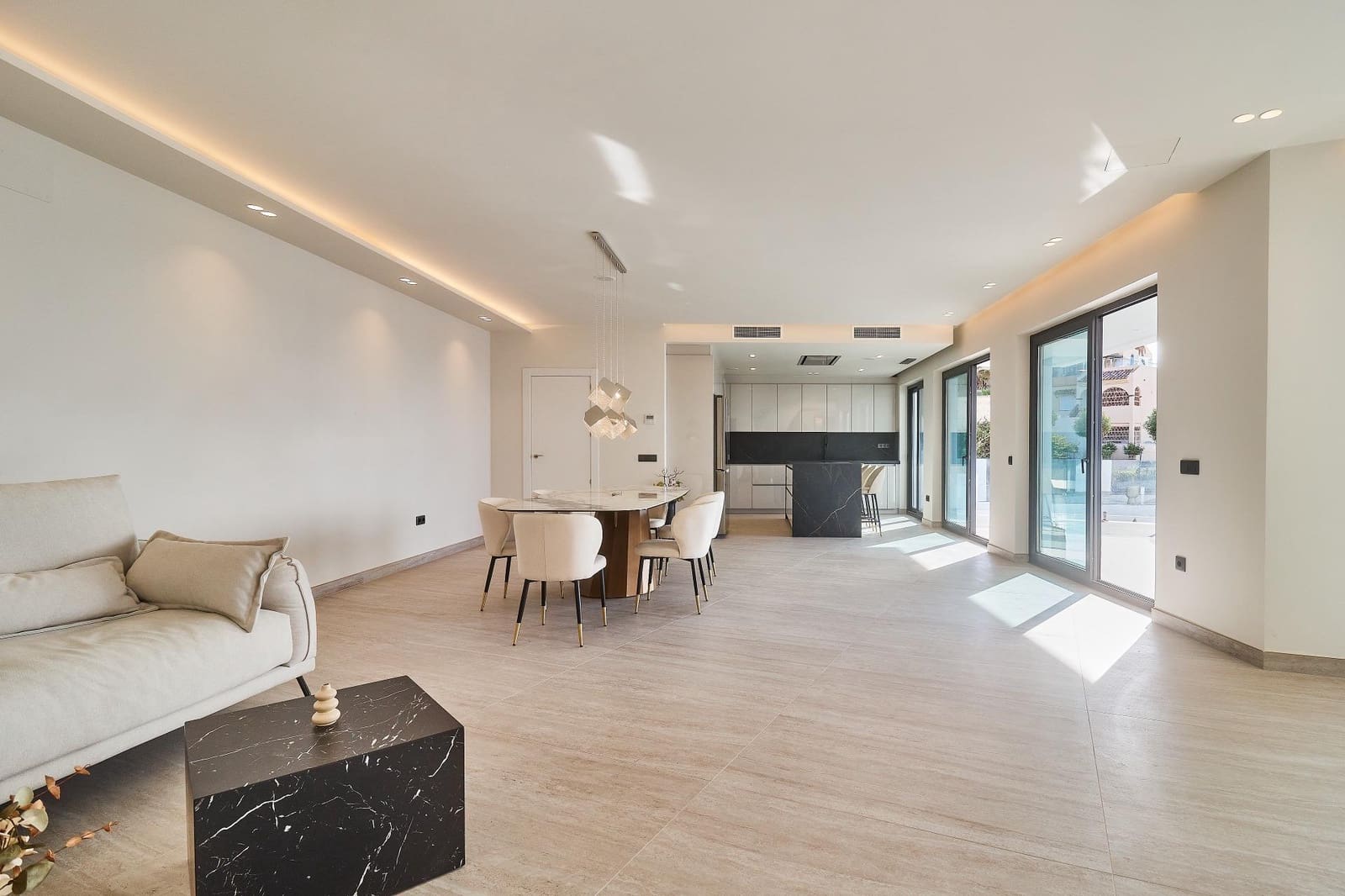 5 bedroom Villa for sale in Mijas with pool garage - € 4,114,000 (Ref: 9262684)