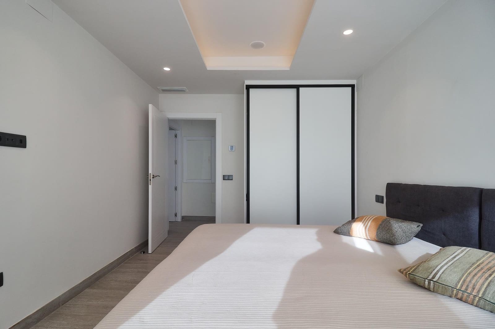 5 bedroom Villa for sale in Mijas with pool garage - € 4,114,000 (Ref: 9262684)