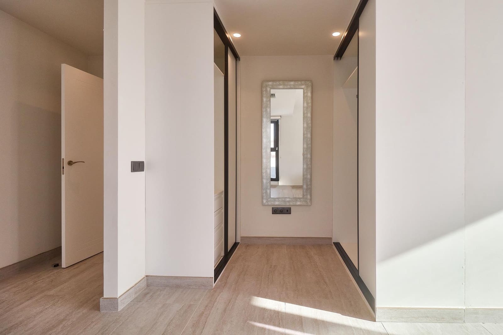 5 bedroom Villa for sale in Mijas with pool garage - € 4,114,000 (Ref: 9262684)