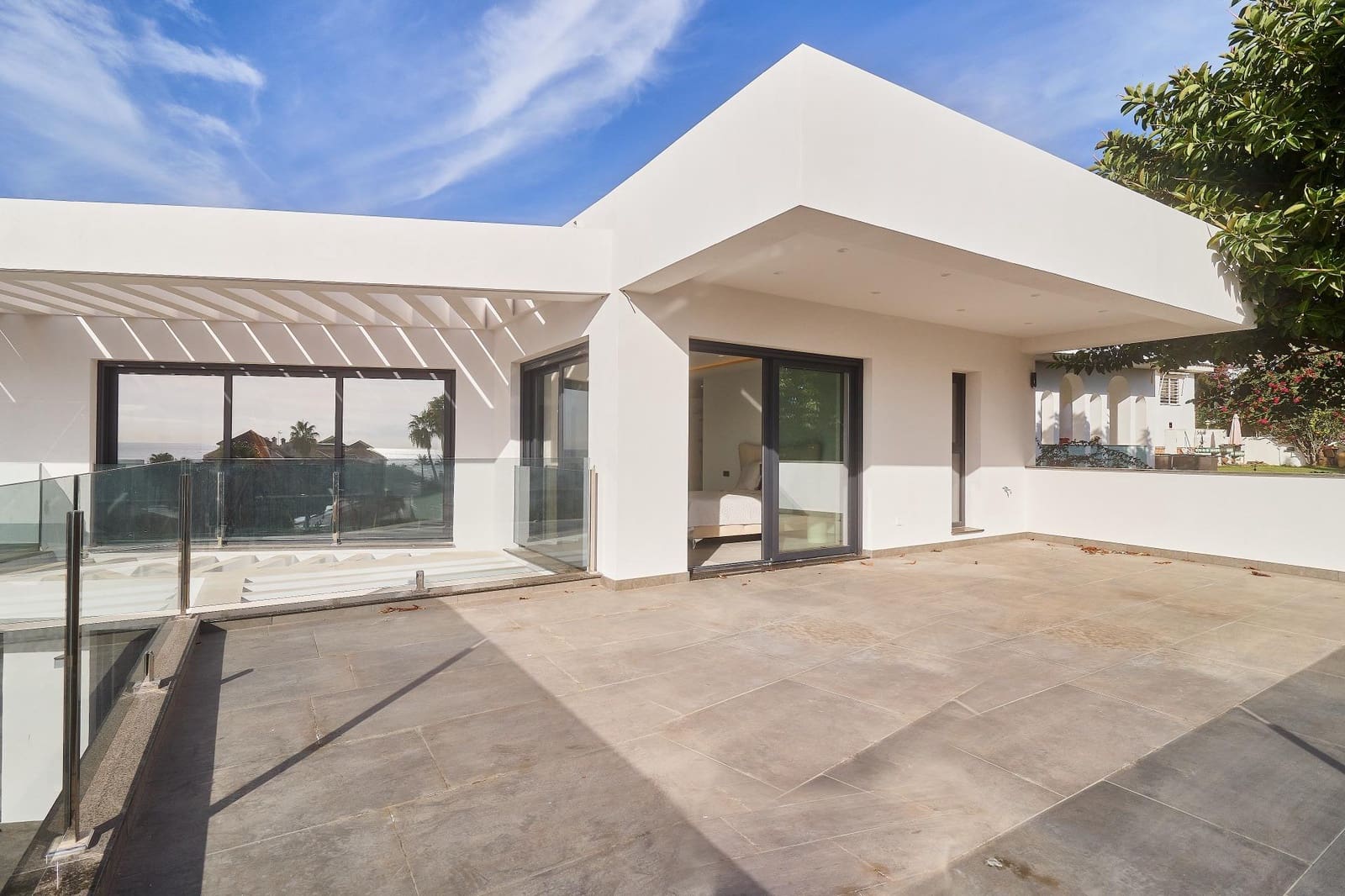 5 bedroom Villa for sale in Mijas with pool garage - € 4,114,000 (Ref: 9262684)