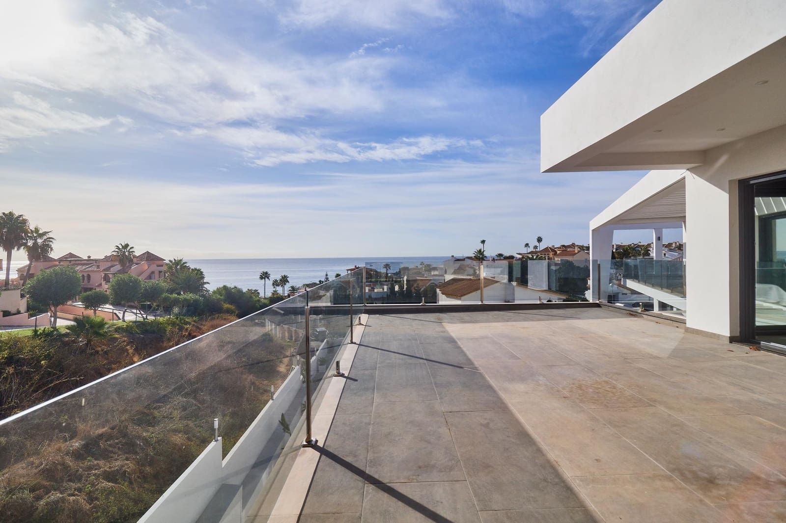 5 bedroom Villa for sale in Mijas with pool garage - € 4,114,000 (Ref: 9262684)