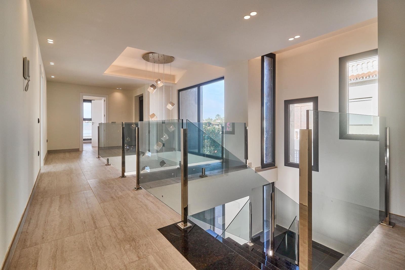 5 bedroom Villa for sale in Mijas with pool garage - € 4,114,000 (Ref: 9262684)