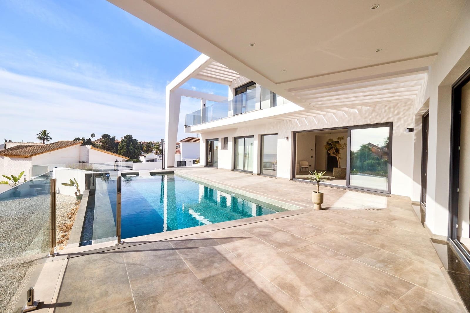 5 bedroom Villa for sale in Mijas with pool garage - € 4,114,000 (Ref: 9262684)