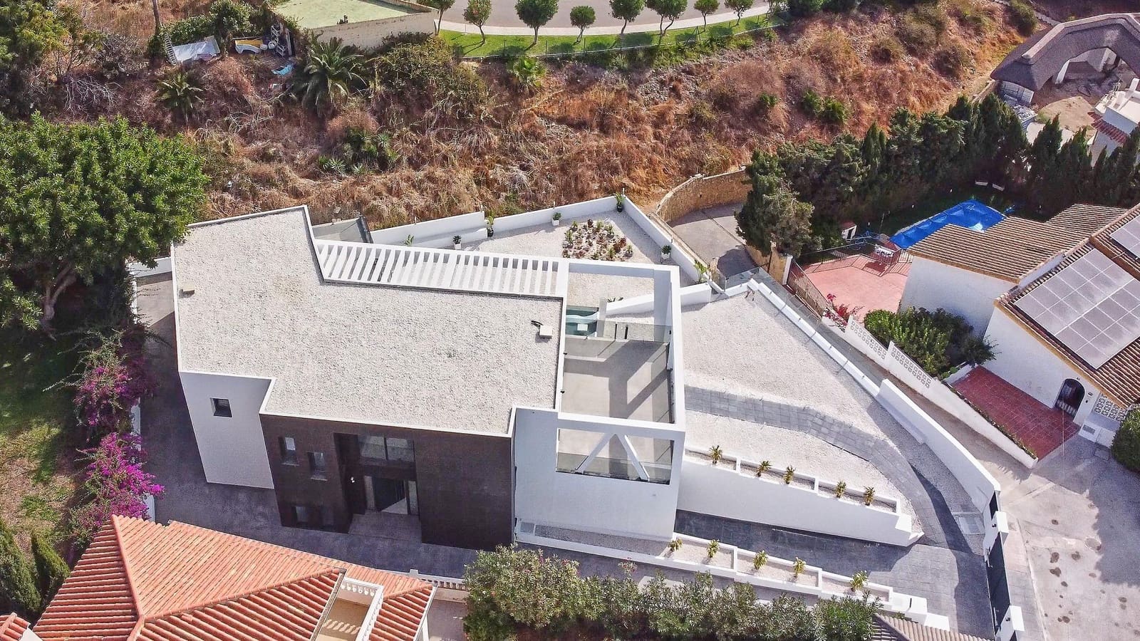 5 bedroom Villa for sale in Mijas with pool garage - € 4,114,000 (Ref: 9262684)