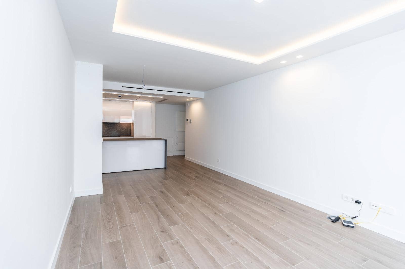 2 bedroom Apartment for sale in Fuengirola with pool garage - € 490,000 (Ref: 9272700)