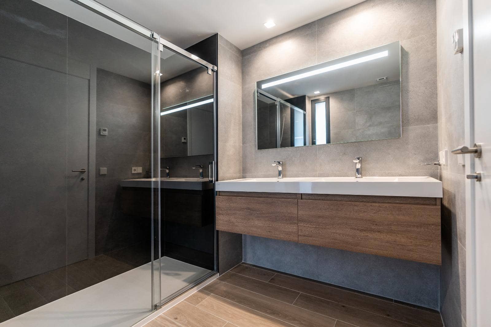 2 bedroom Apartment for sale in Fuengirola with pool garage - € 490,000 (Ref: 9272700)