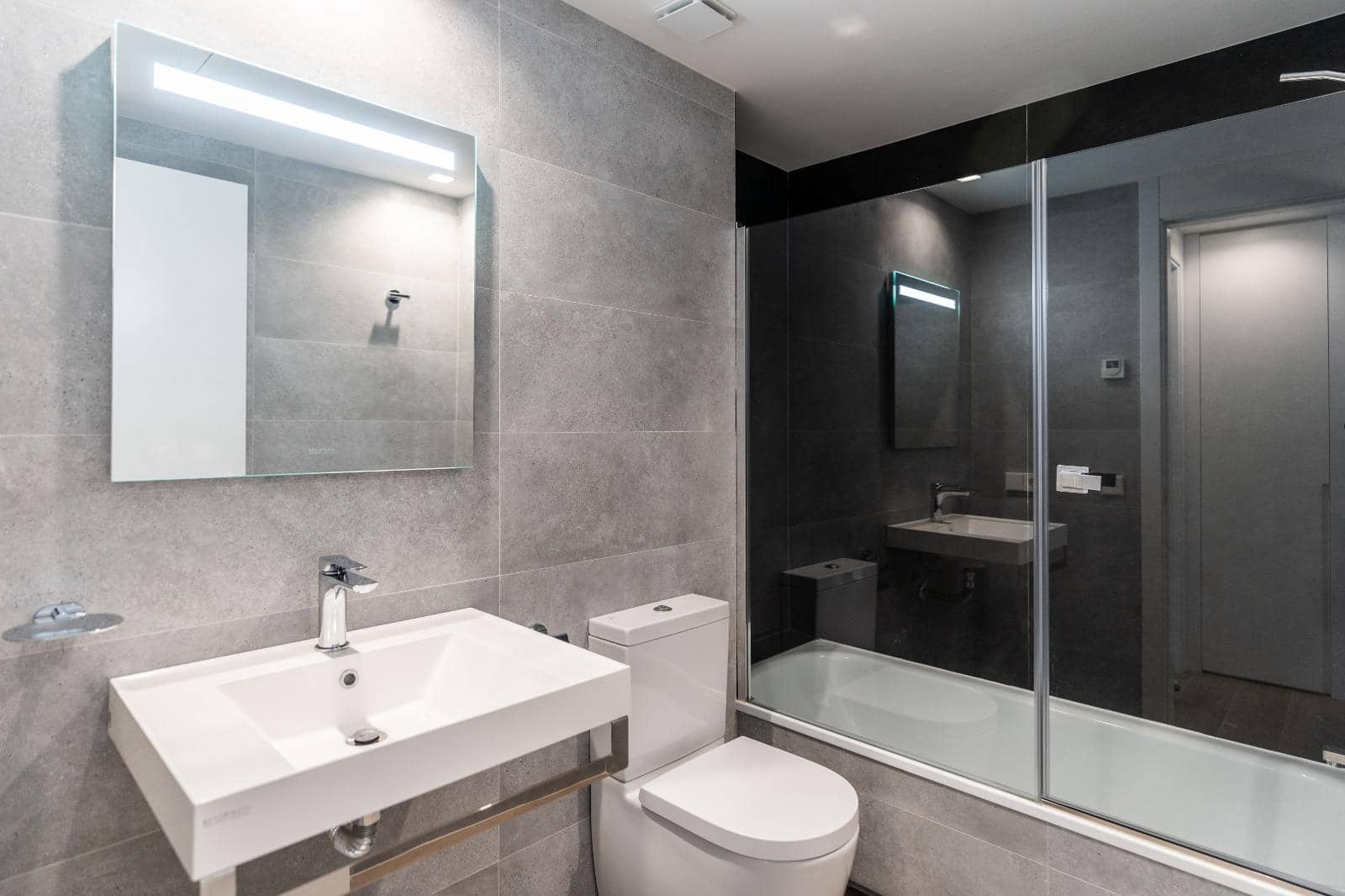 2 bedroom Apartment for sale in Fuengirola with pool garage - € 490,000 (Ref: 9272700)