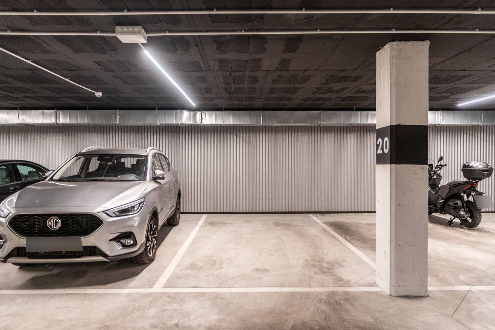 2 bedroom Apartment for sale in Fuengirola with pool garage - € 490,000 (Ref: 9272700)