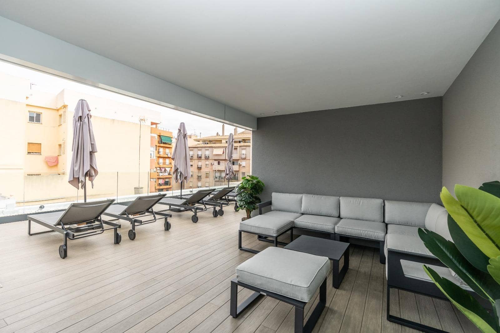 2 bedroom Apartment for sale in Fuengirola with pool garage - € 490,000 (Ref: 9272700)