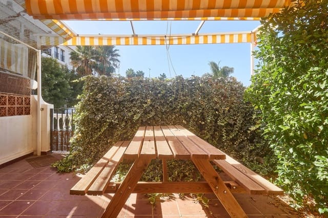 5 makuuhuone Rivitalo myytävänä paikassa Mijas mukana uima-altaan - 449 000 € (Ref: 9310977)