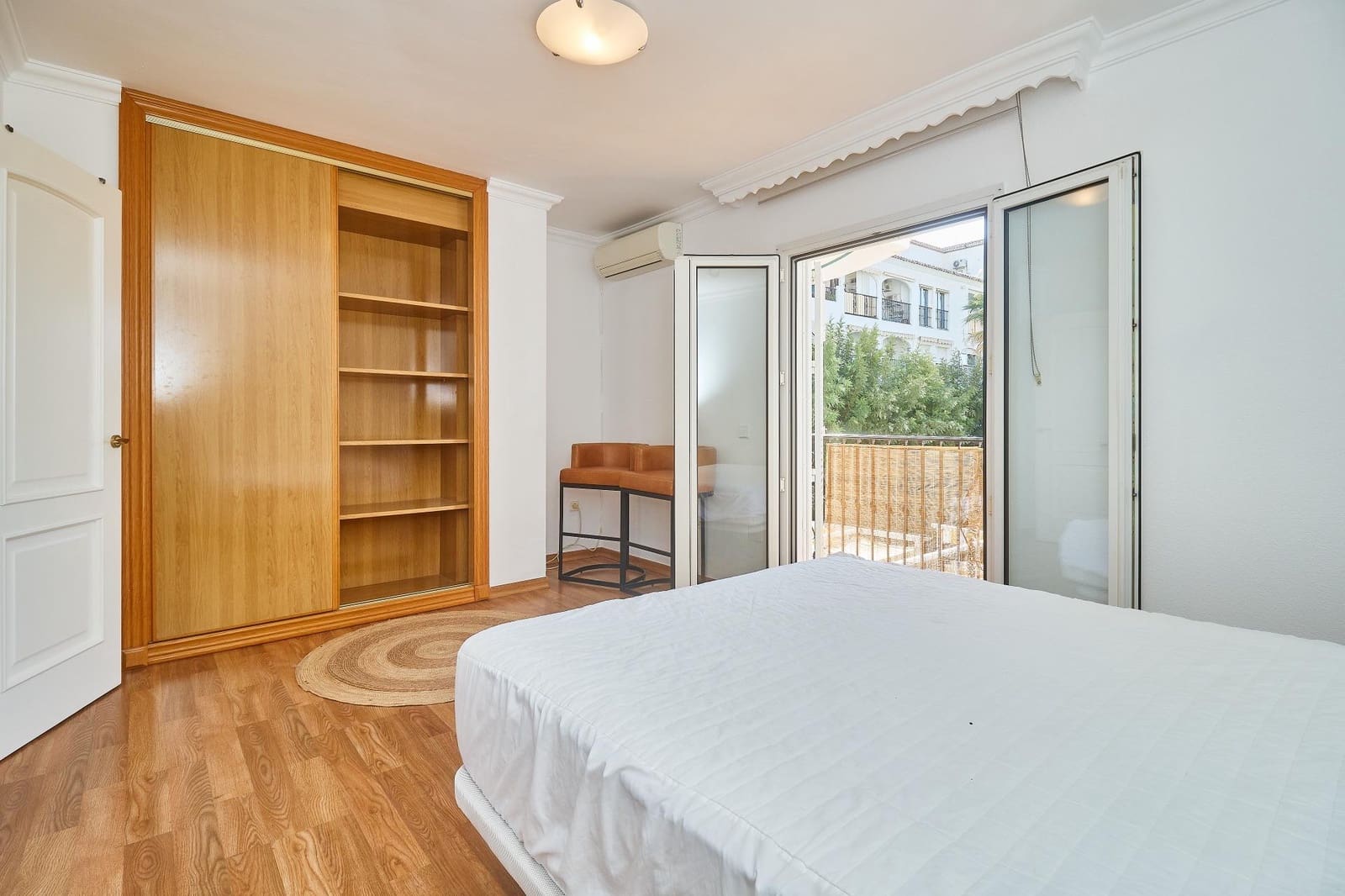 5 makuuhuone Rivitalo myytävänä paikassa Mijas mukana uima-altaan - 449 000 € (Ref: 9310977)