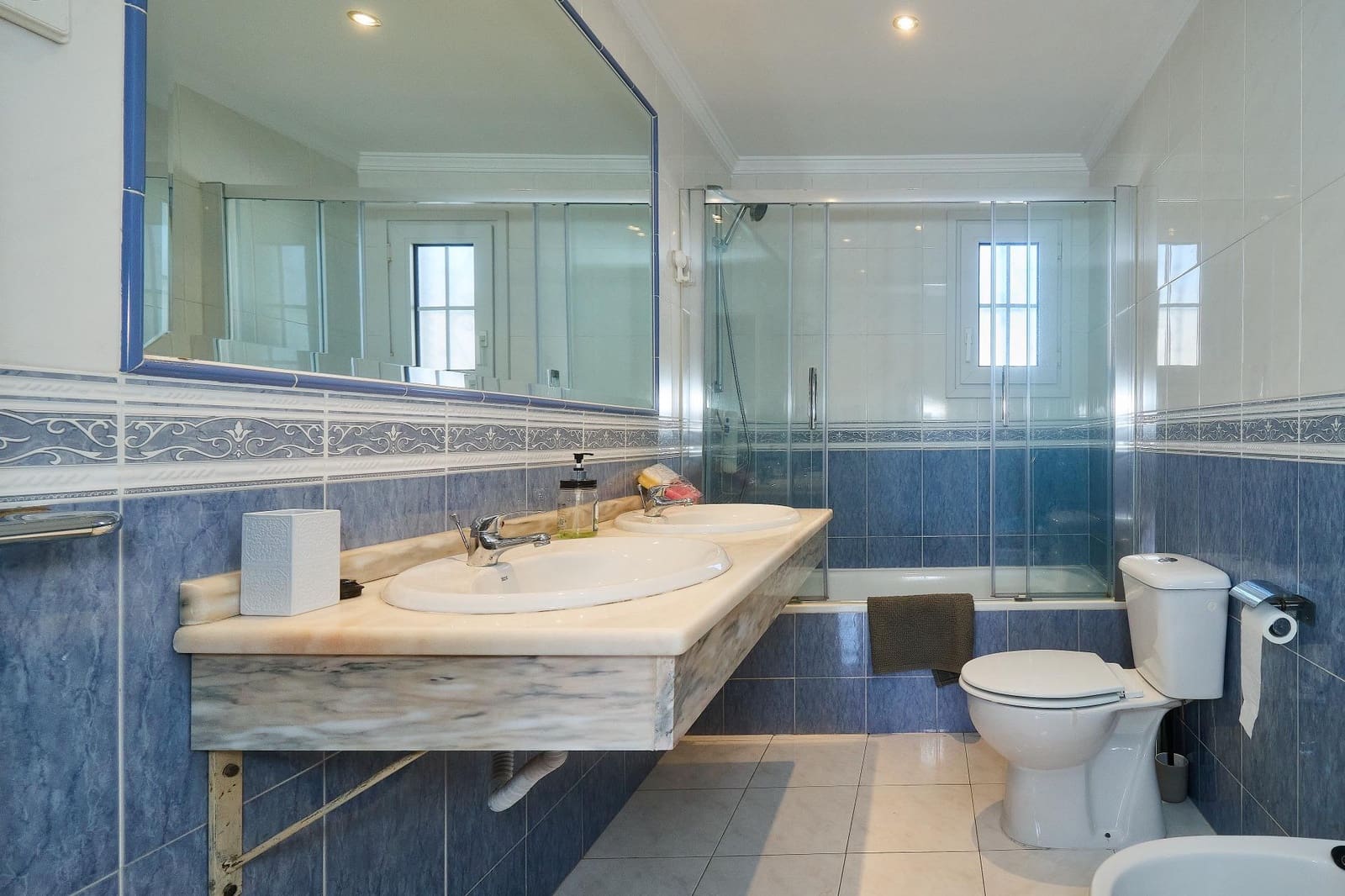 5 makuuhuone Rivitalo myytävänä paikassa Mijas mukana uima-altaan - 449 000 € (Ref: 9310977)