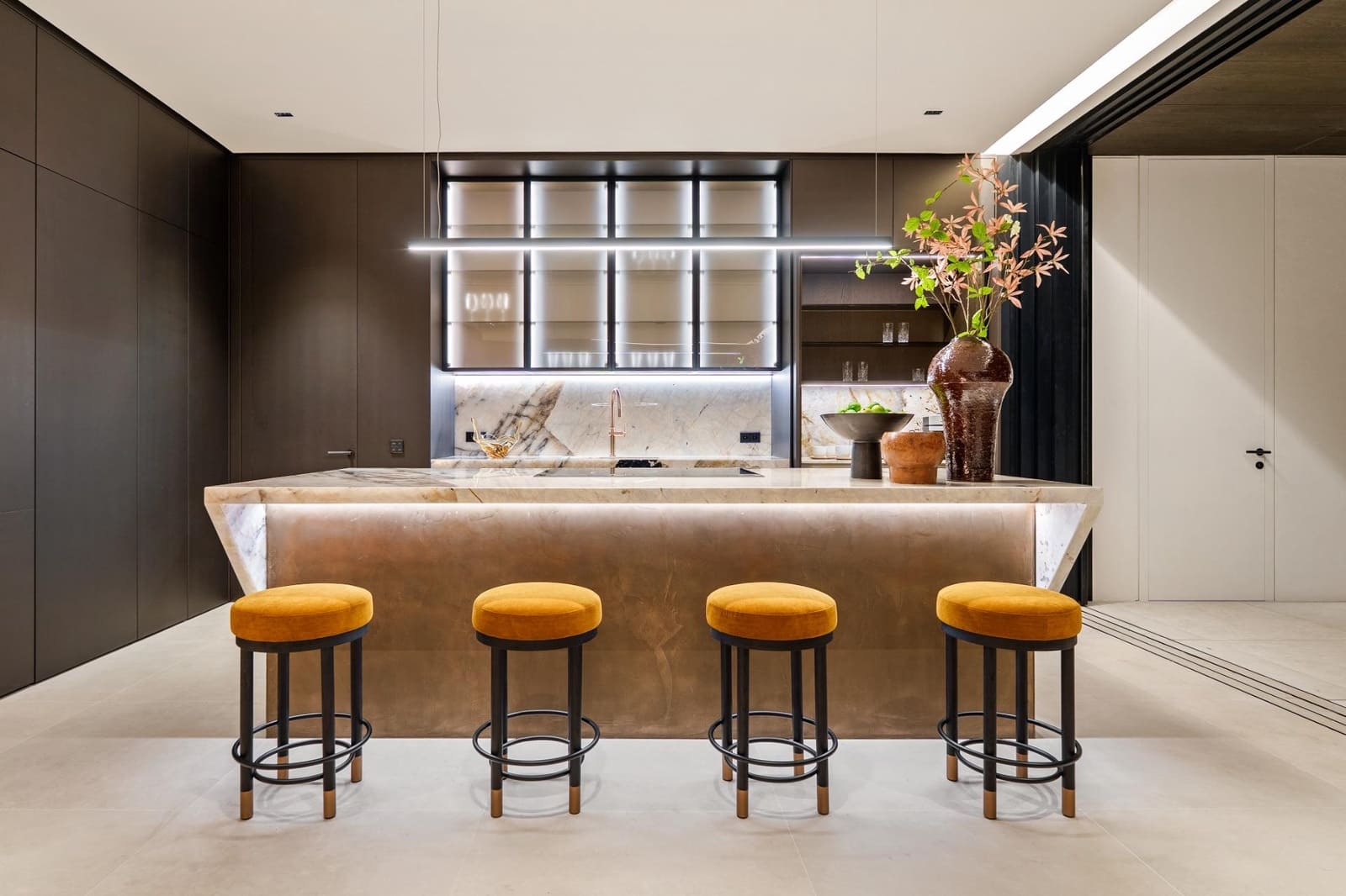 8 slaapkamer Villa te koop in La Quinta met zwembad garage - € 21.500.000 (Ref: 9344882)