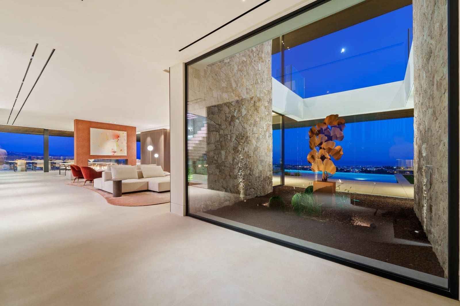 8 slaapkamer Villa te koop in La Quinta met zwembad garage - € 21.500.000 (Ref: 9344882)