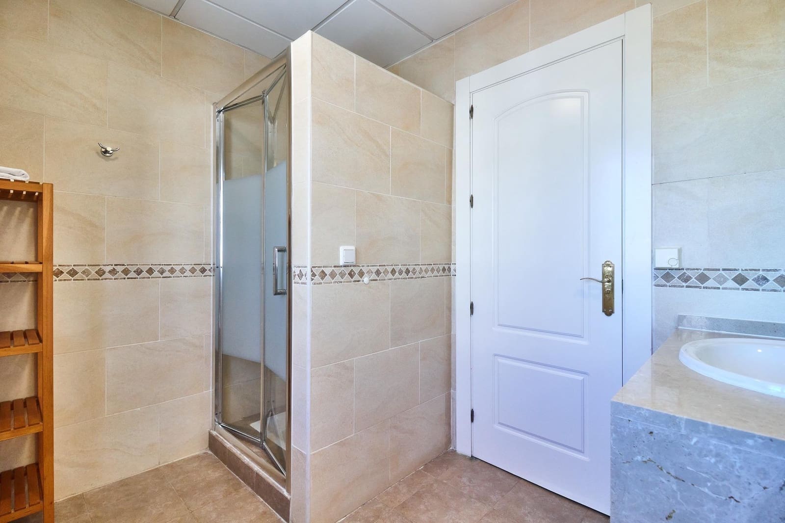 4 sypialnia Dom szeregowy na sprzedaż w Alhaurin de la Torre z basenem garażem - 599 990 € (Ref: 9344886)