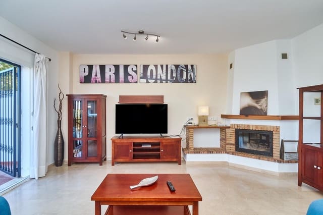 4 sypialnia Dom szeregowy na sprzedaż w Alhaurín de la Torre z basenem garażem - 599 990 € (Ref: 9344886)