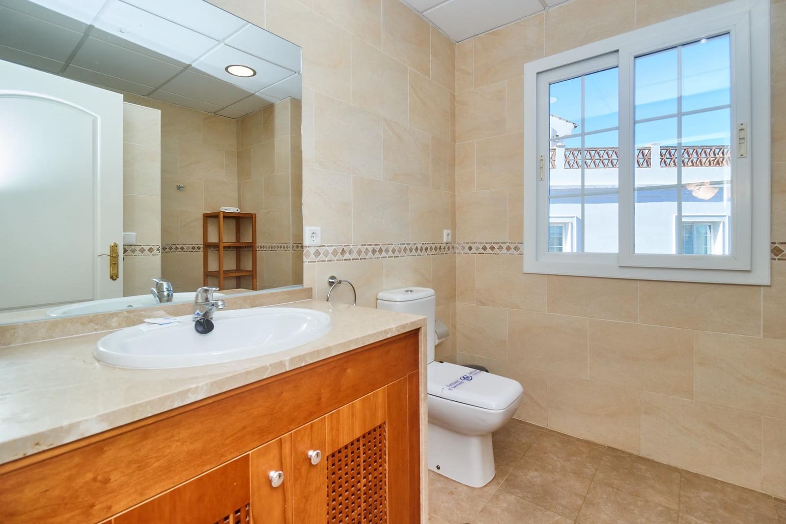 4 sypialnia Dom szeregowy na sprzedaż w Alhaurin de la Torre z basenem garażem - 599 990 € (Ref: 9344886)