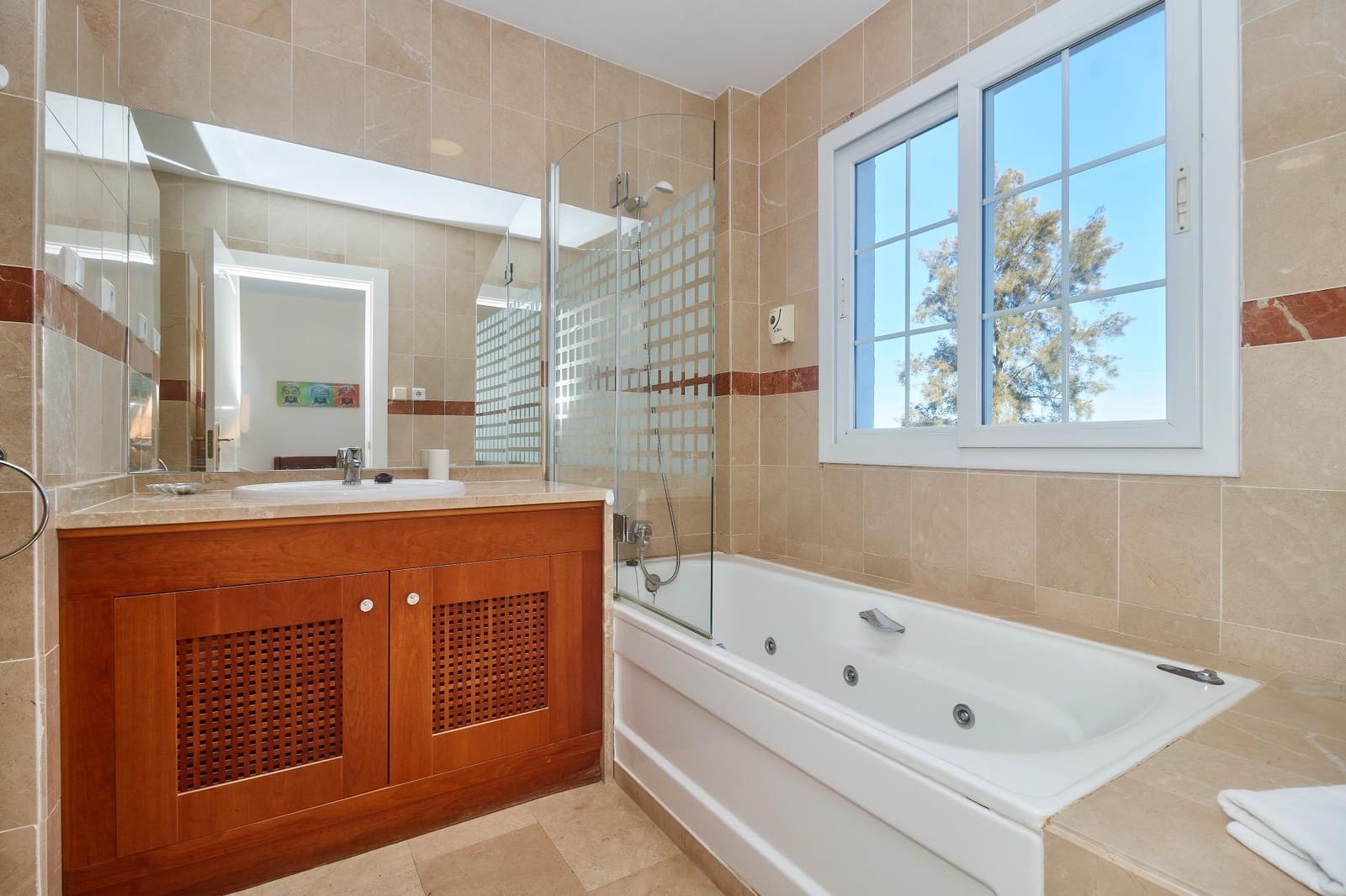 4 sypialnia Dom szeregowy na sprzedaż w Alhaurin de la Torre z basenem garażem - 599 990 € (Ref: 9344886)