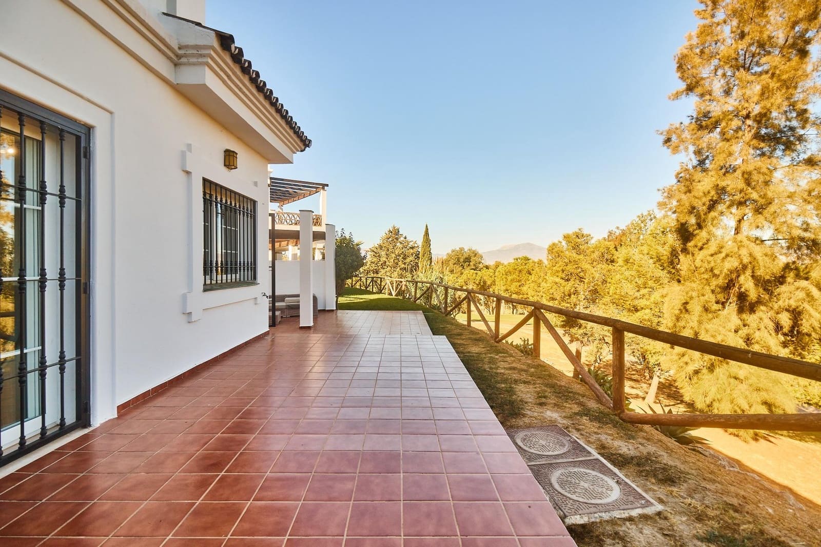 4 sypialnia Dom szeregowy na sprzedaż w Alhaurin de la Torre z basenem garażem - 599 990 € (Ref: 9344886)