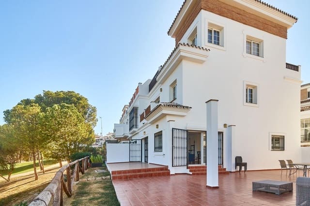 4 slaapkamer Rijtjeshuis te koop in Alhaurín de la Torre met zwembad garage - € 599.990 (Ref: 9344886)